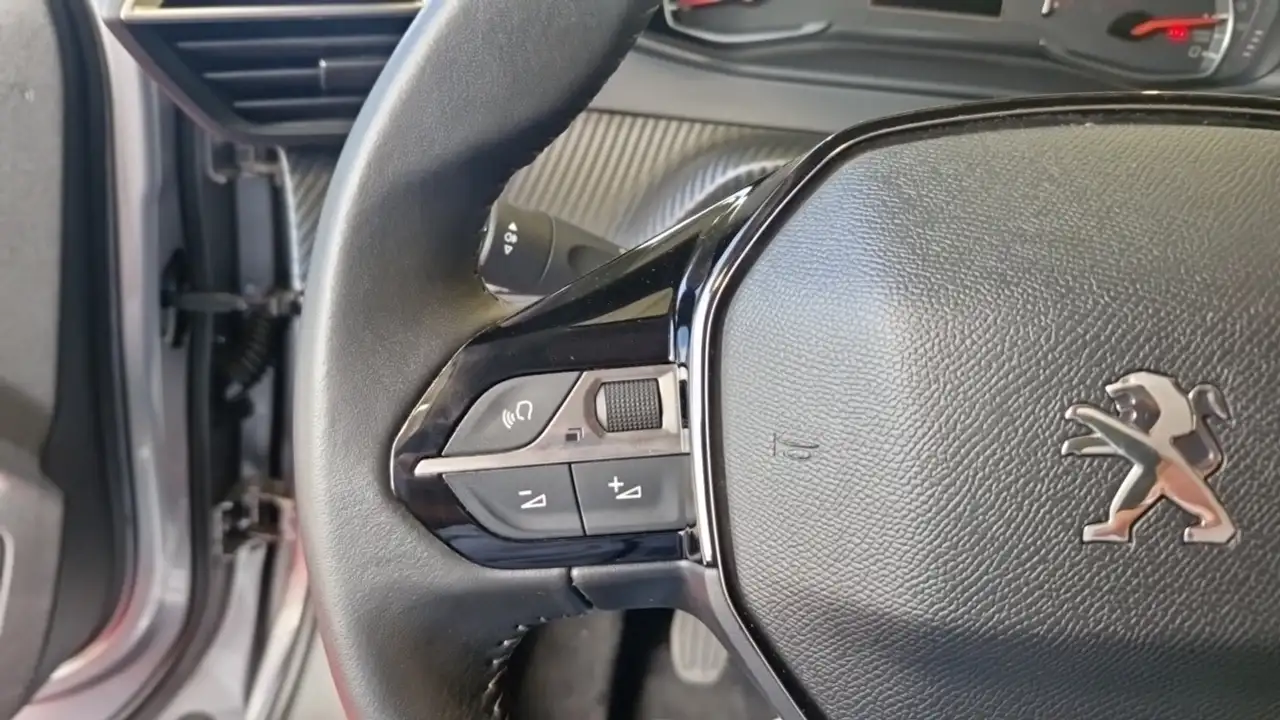 Peugeot 2008 2008 — photo 17