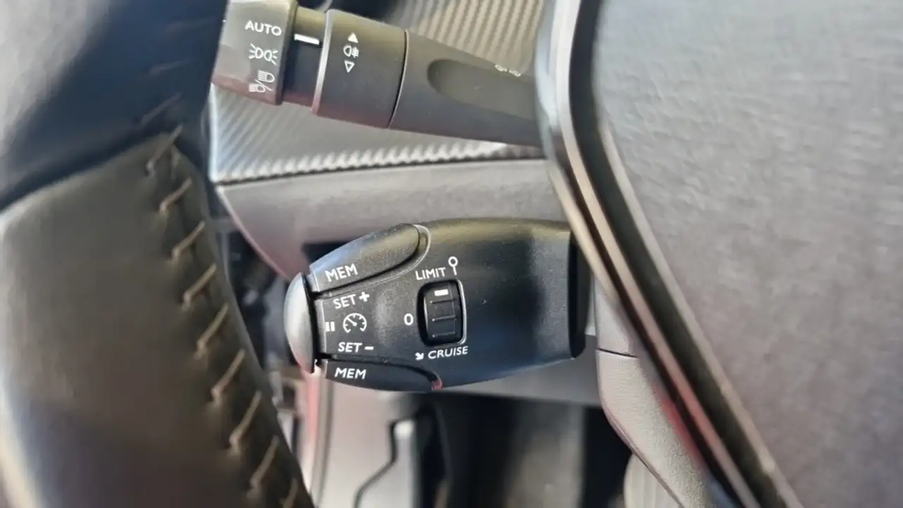 Peugeot 2008 2008 — photo 16