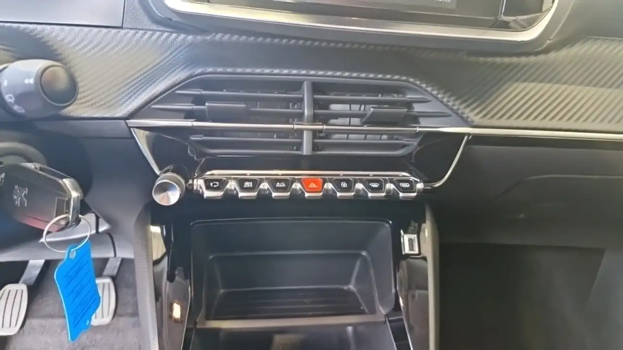 Peugeot 2008 2008 — photo 20