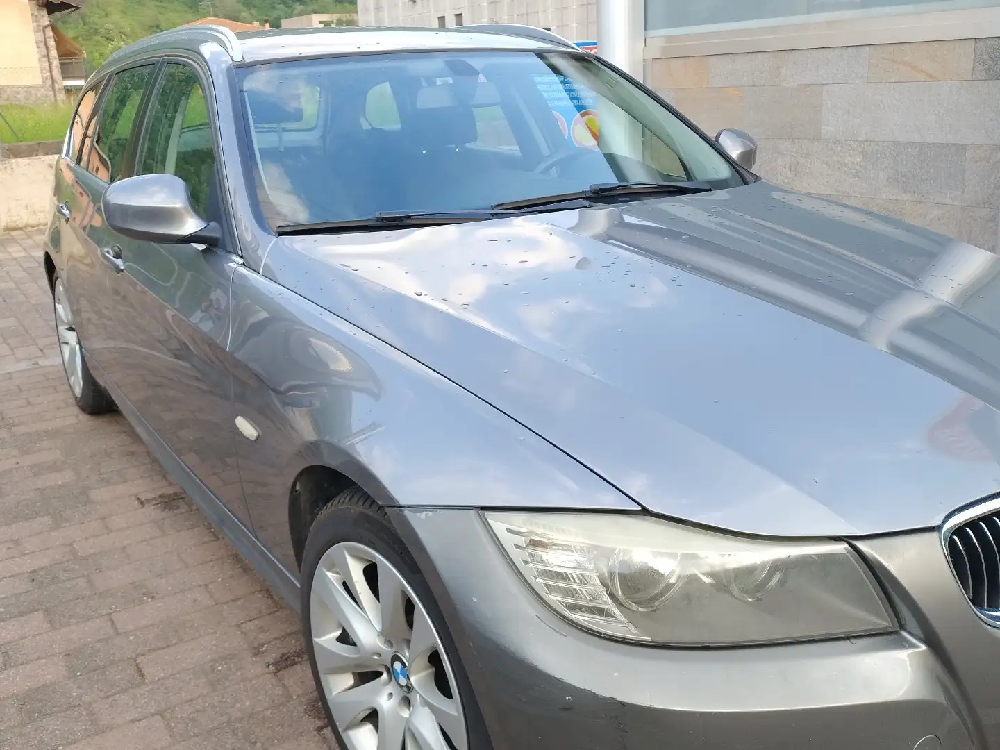 BMW 318 318d Touring 2.0 143cv Grigio - 2