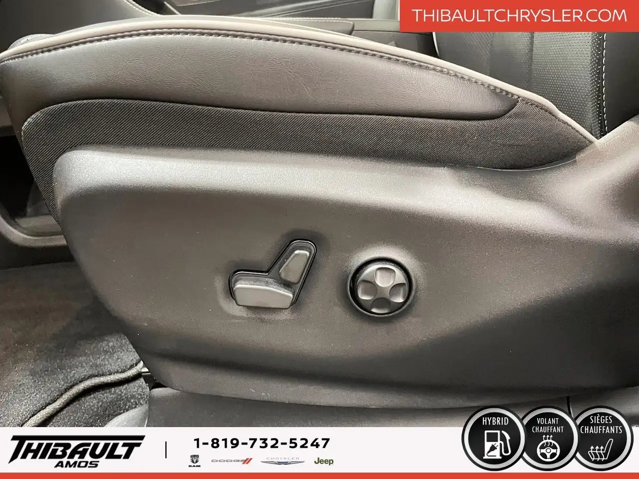 Chrysler Pacifica photo Chrysler Pacifica