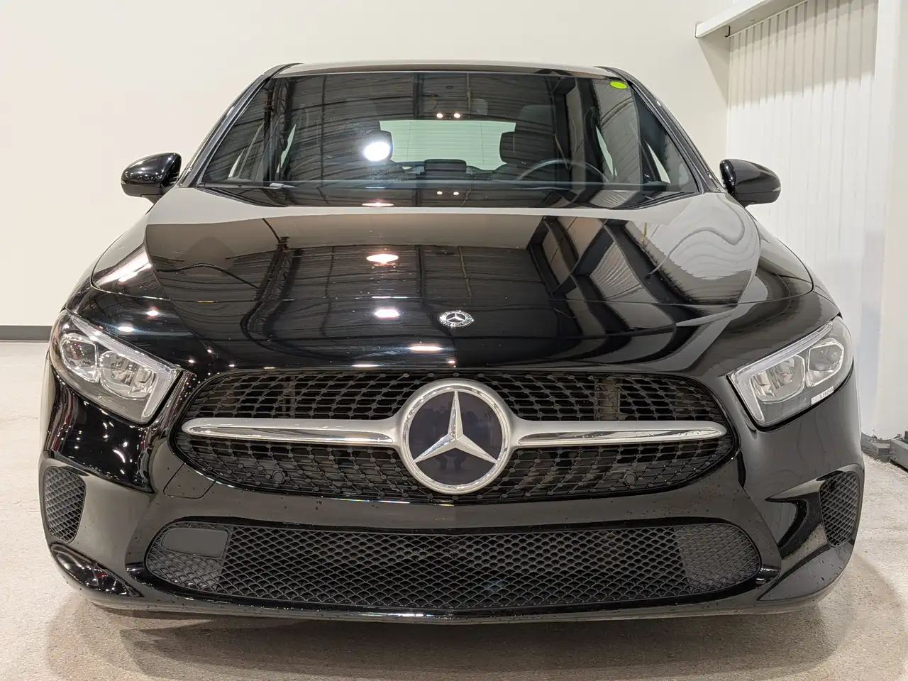 Mercedes-Benz A-Class снимка Mercedes-Benz A-Class