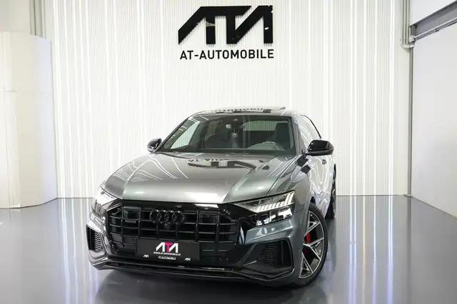 Audi Q8 55 TFSI e quattro 3xS-Line Ansicht 1