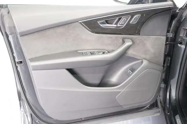 Audi Q8 55 TFSI e quattro 3xS-Line Ansicht 20