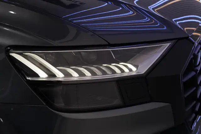 Audi Q8 55 TFSI e quattro 3xS-Line Ansicht 16