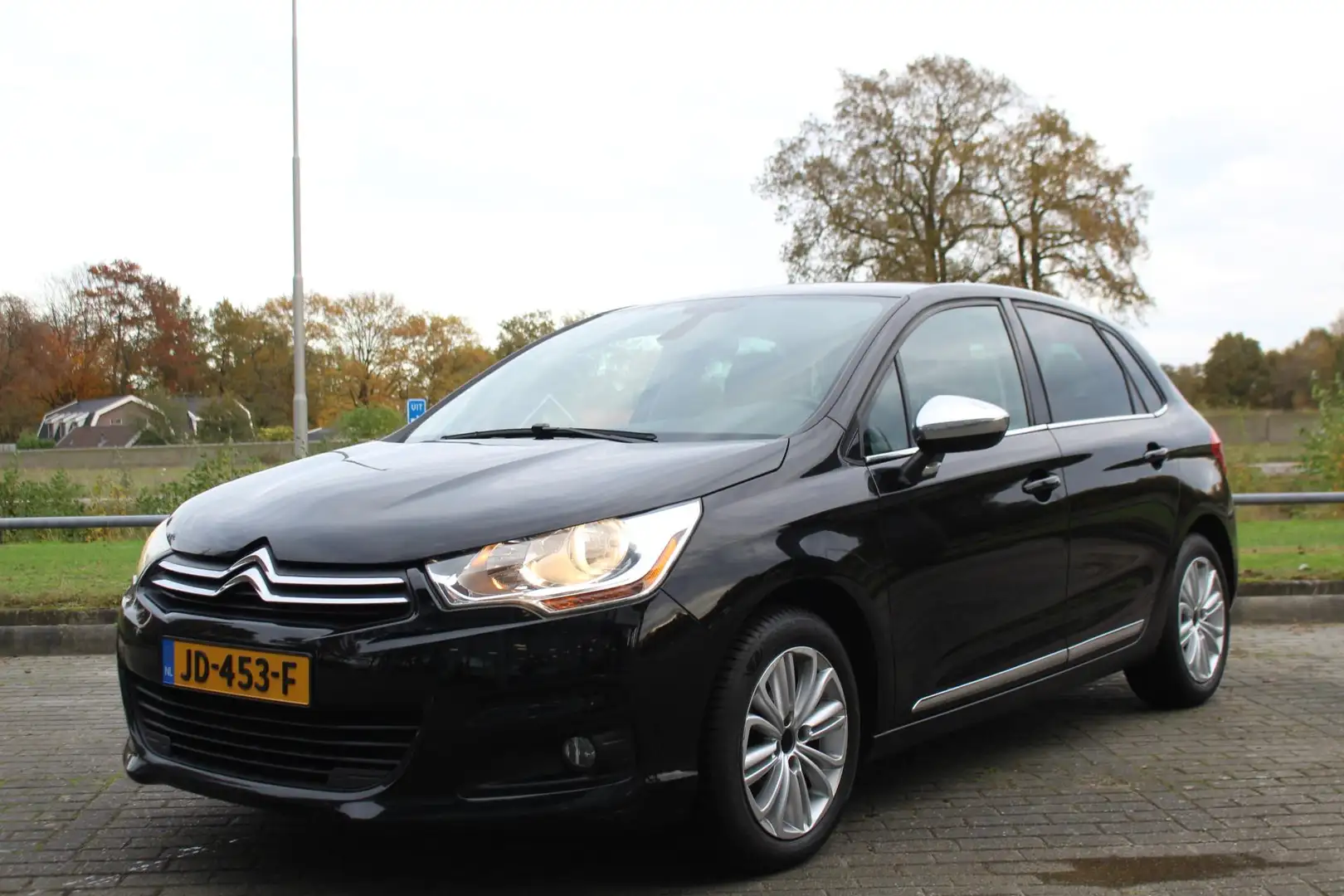 Citroen C4 1.6 HDi Ligne Business Airco, NIEUWE APK! FULL HIS Schwarz - 2