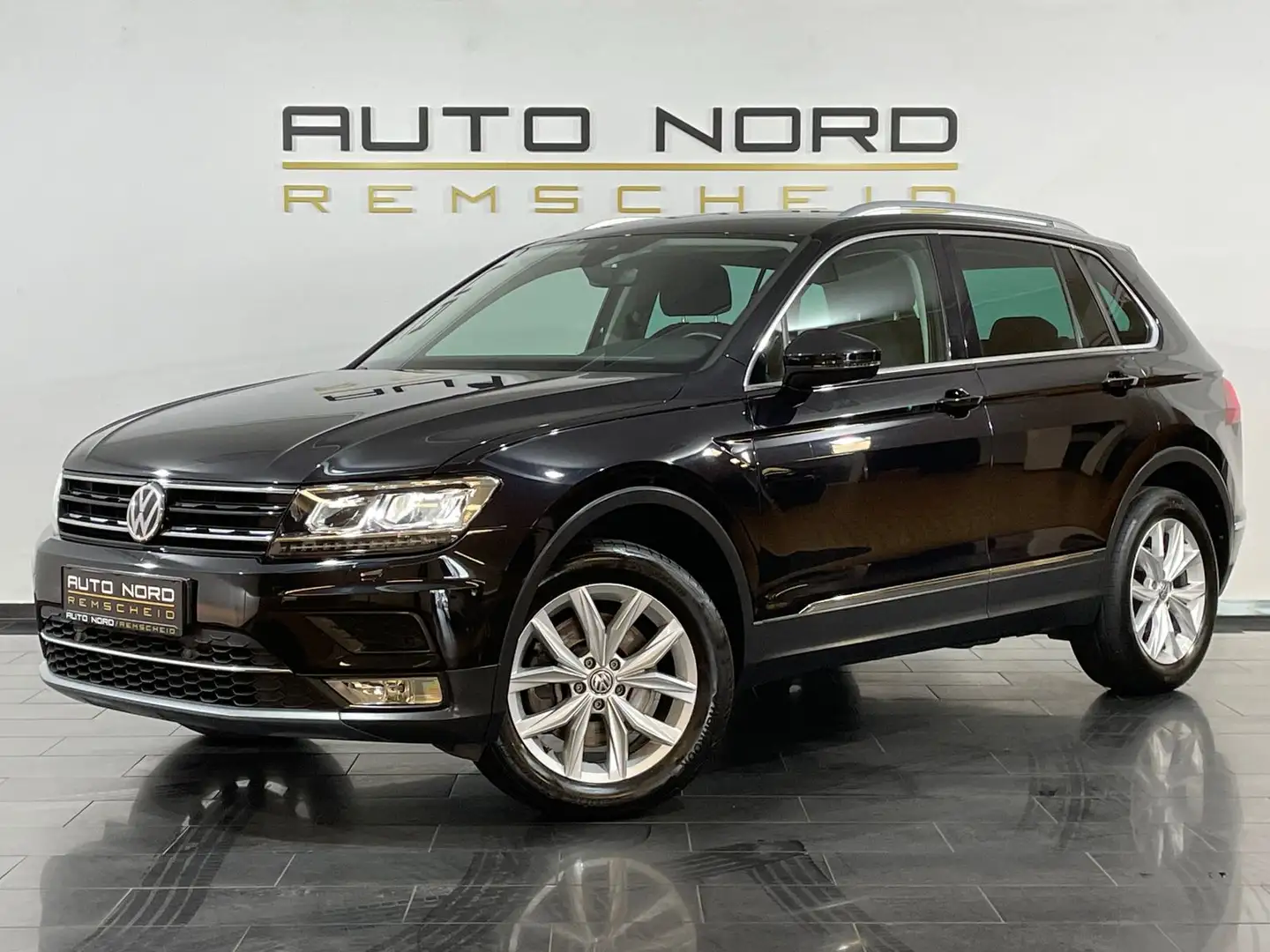 Volkswagen Tiguan 2.0 TSI 4Motion*LED*DSG*Navi*2.Hand* Schwarz - 1