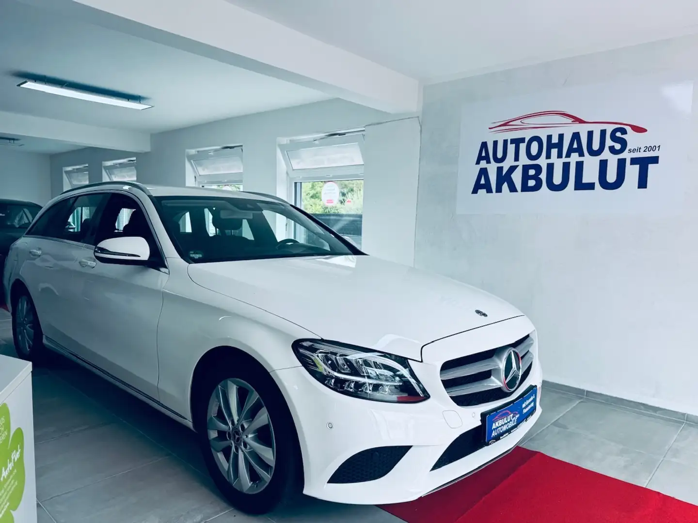 Mercedes-Benz C 180 C 180 T CGI*Finanzierung+Garantie+Inspektion* Blanc - 1