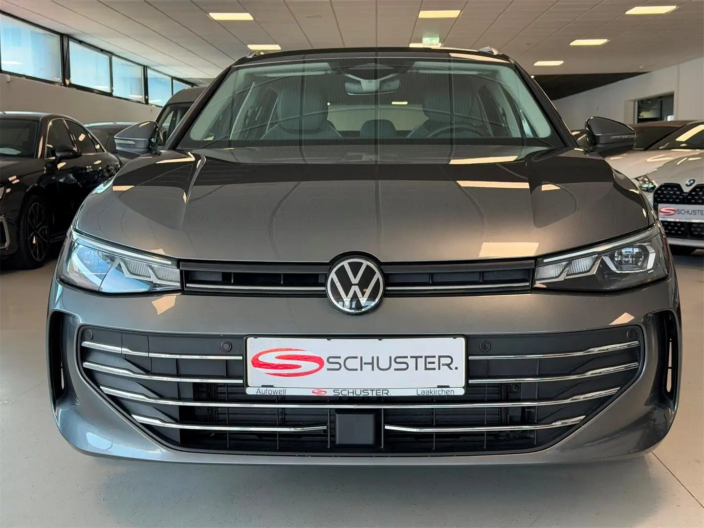 Volkswagen Passat Varinat Business 2.0TDI *Neues Modell* Grau - 2