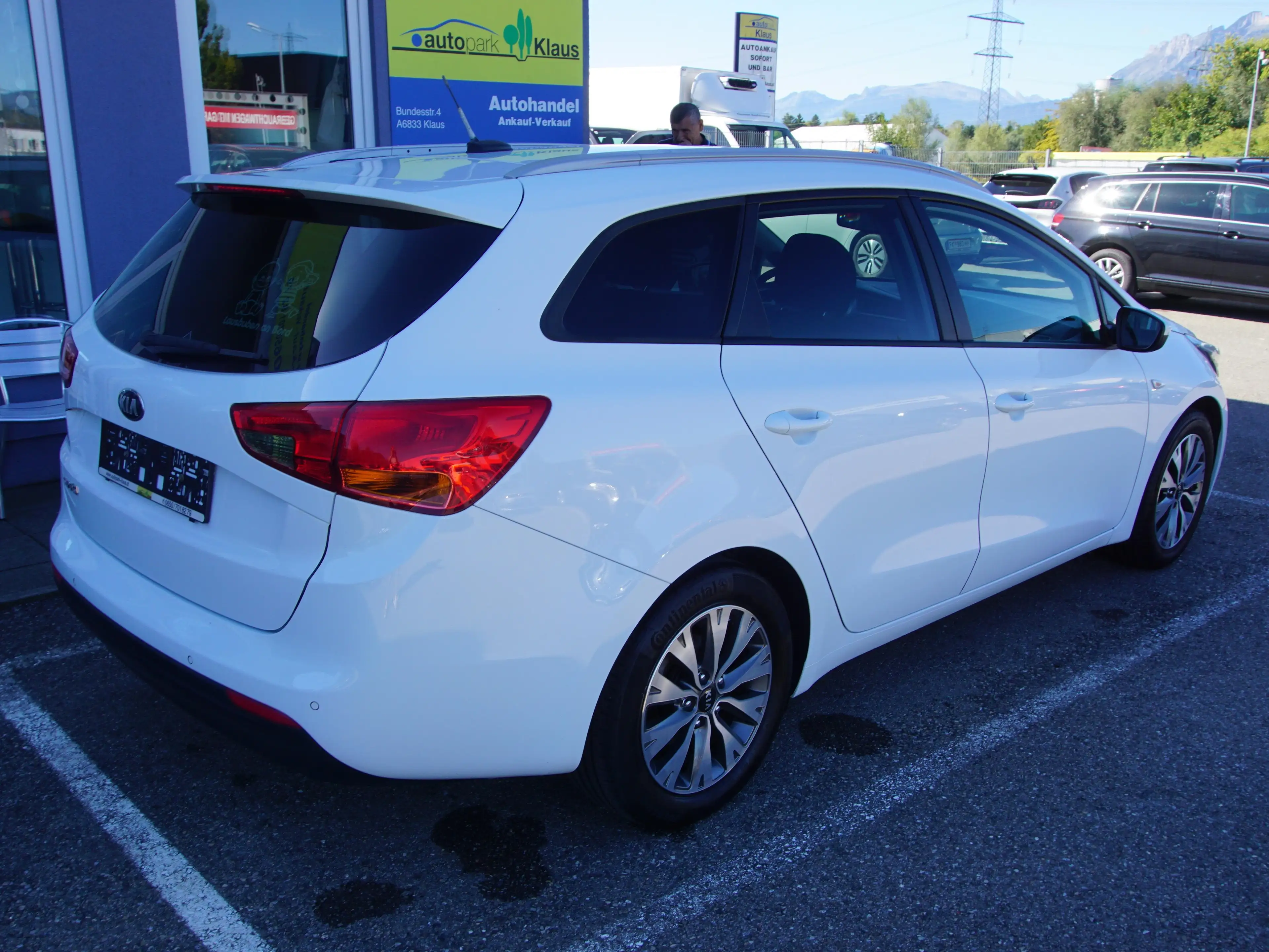 Kia Ceed SW / cee'd SW Attract — photo 6