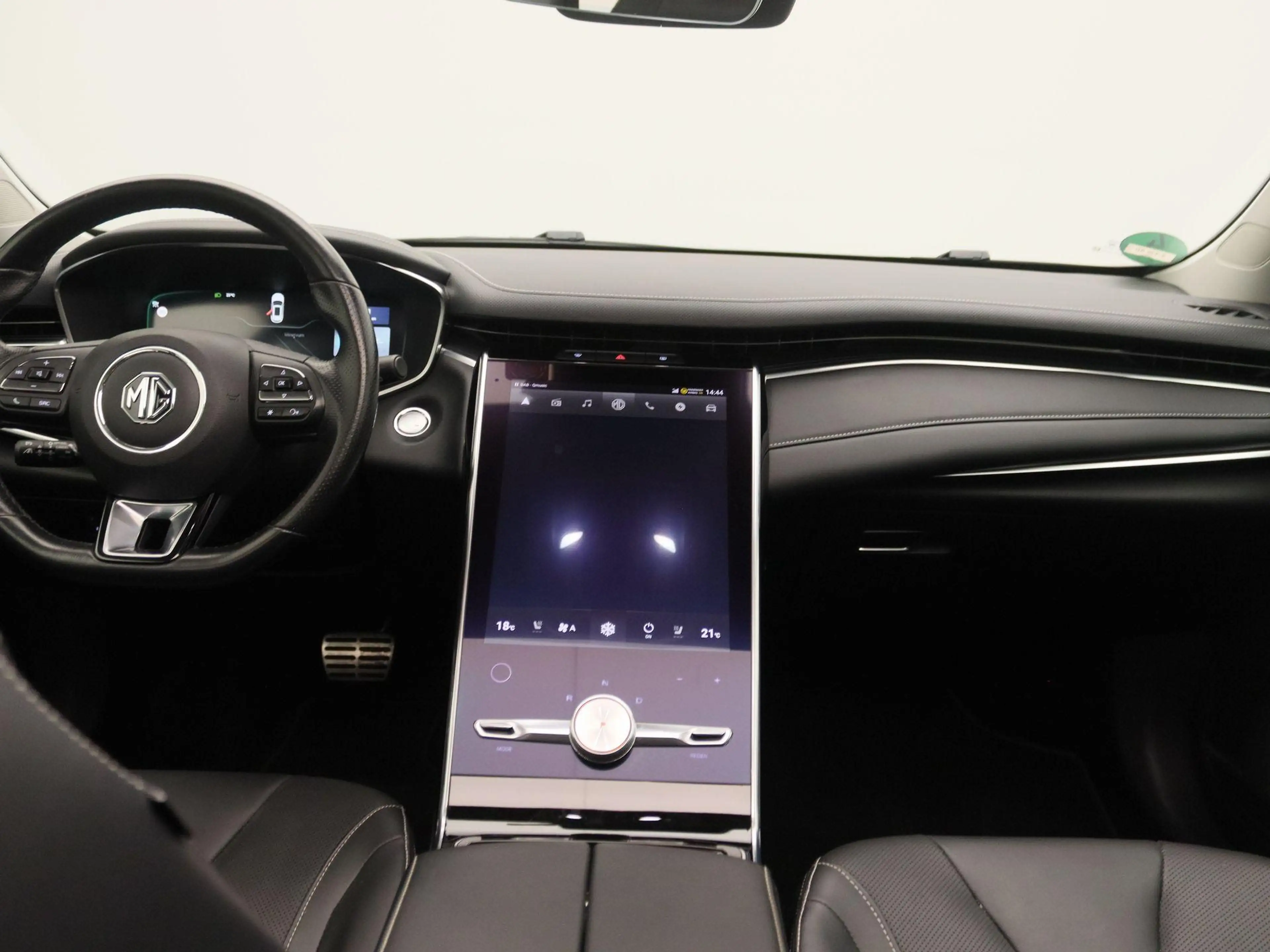 MG Marvel R Luxury 70 kWh | Apple carplay | Camera | Leder| — photo 7