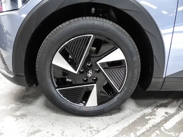 Hyundai IONIQ 5 view 3