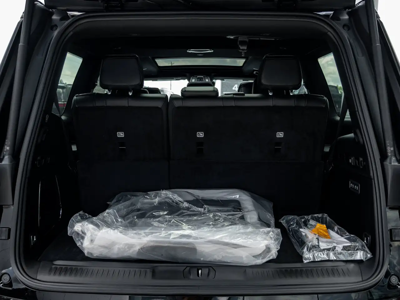 Jeep Grand Wagoneer fotografie Jeep Grand Wagoneer