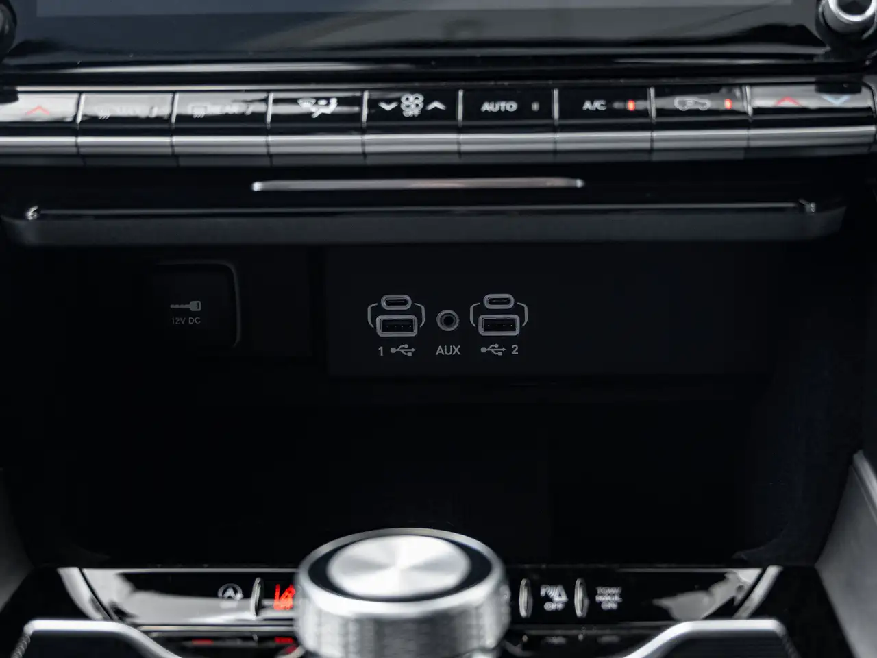Jeep Grand Wagoneer fotografie Jeep Grand Wagoneer