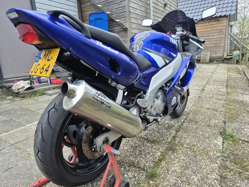 Yamaha YZF 600 - foto 7