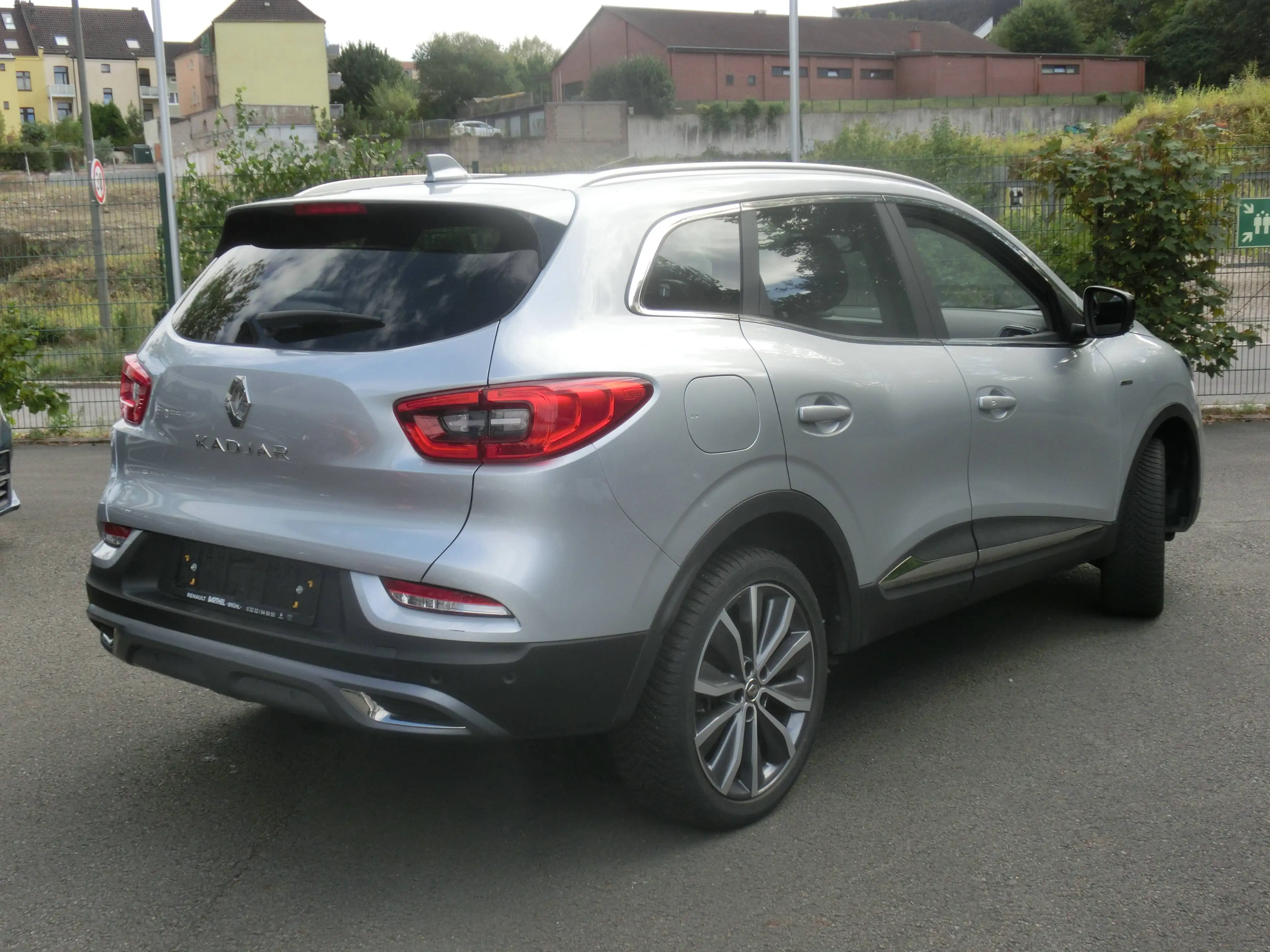 Renault Kadjar 1.3l 140 EDC BOSE EDITION/Navi,SHZ,Cam,PDC,LMF 19" — photo 4