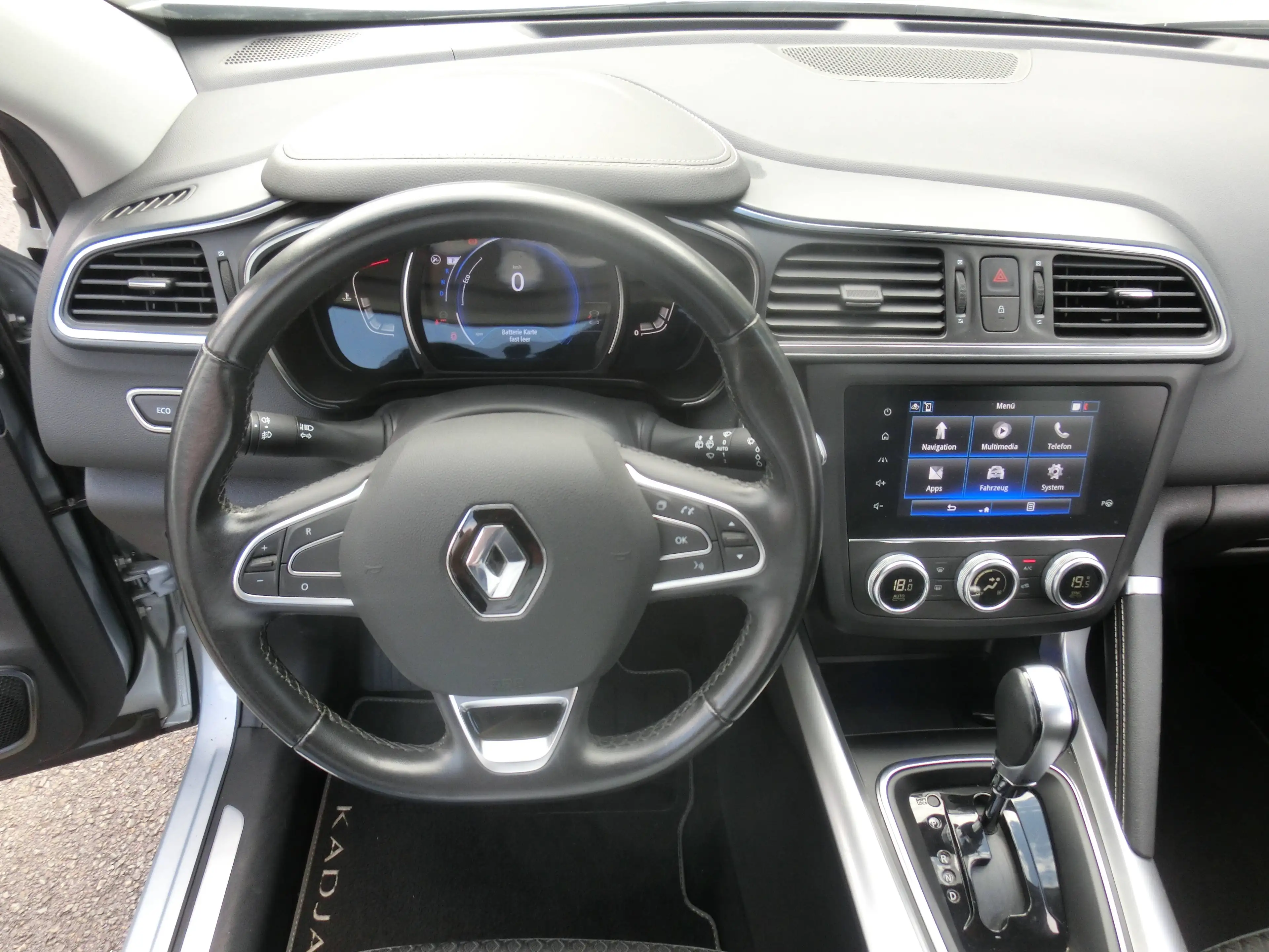 Renault Kadjar 1.3l 140 EDC BOSE EDITION/Navi,SHZ,Cam,PDC,LMF 19" — photo 8