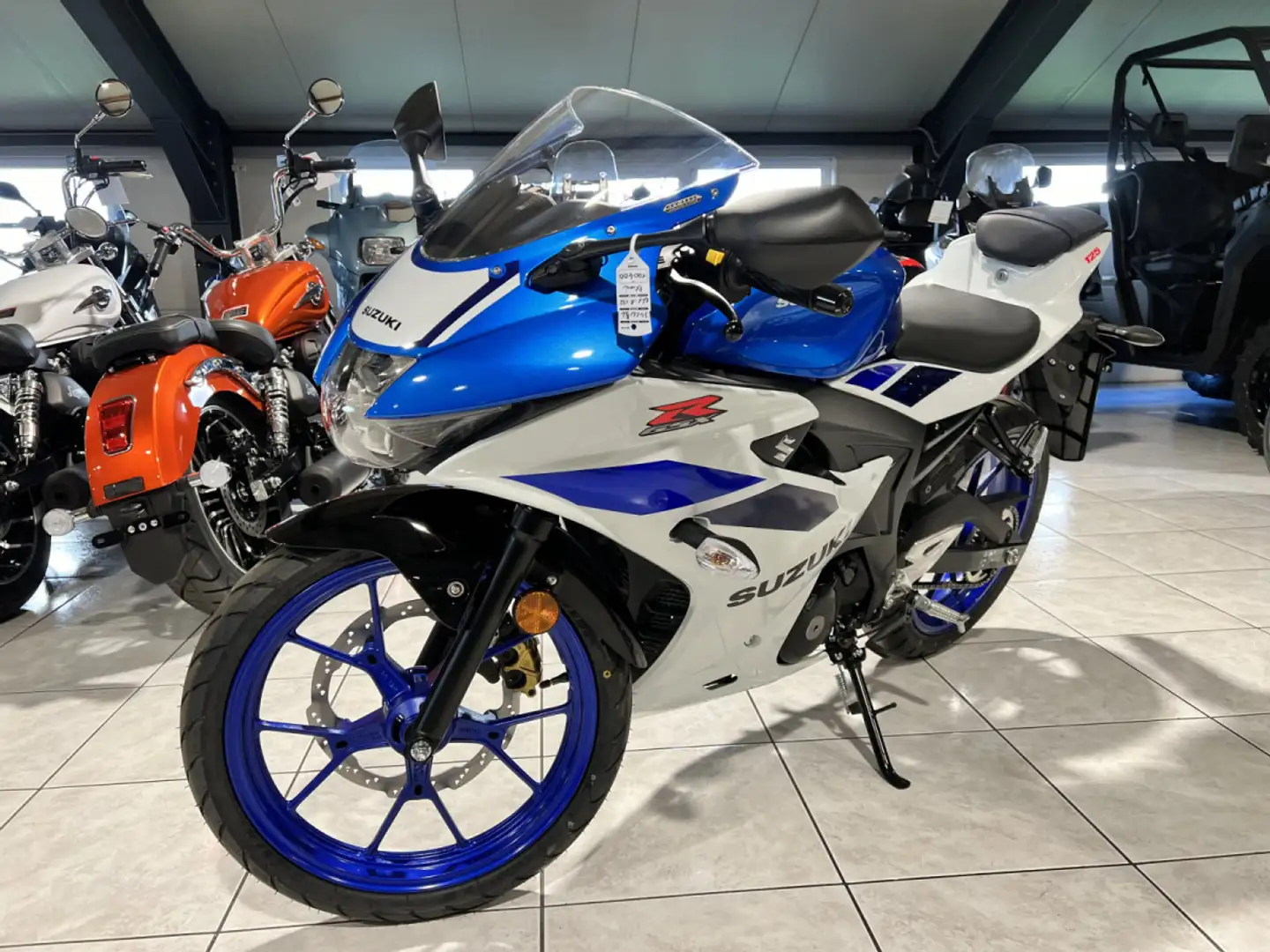 Suzuki GSX-R 125 Blau - 2