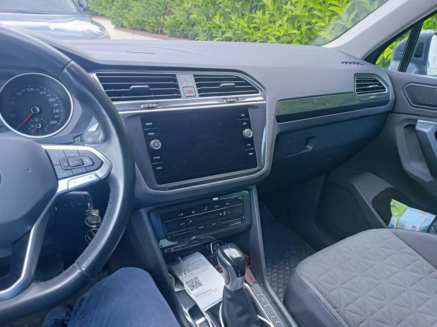 Volkswagen Tiguan Tiguan II 2021 2.0 tdi Life 150cv dsg Grigio - 1