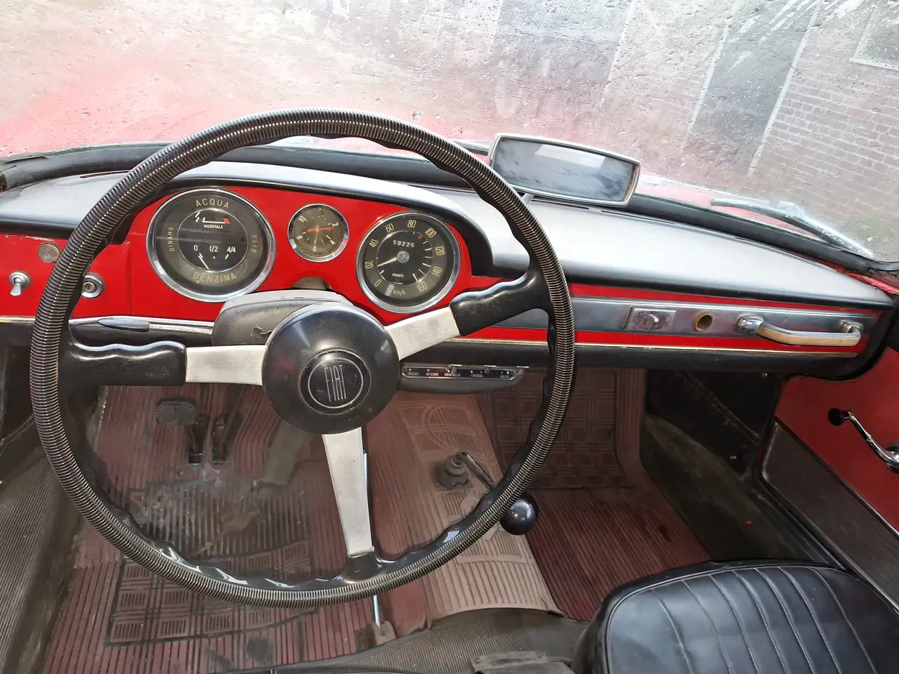 Fiat Pininfarina 1200 Spider (1962) red with black leather 59000 km, foto 7
