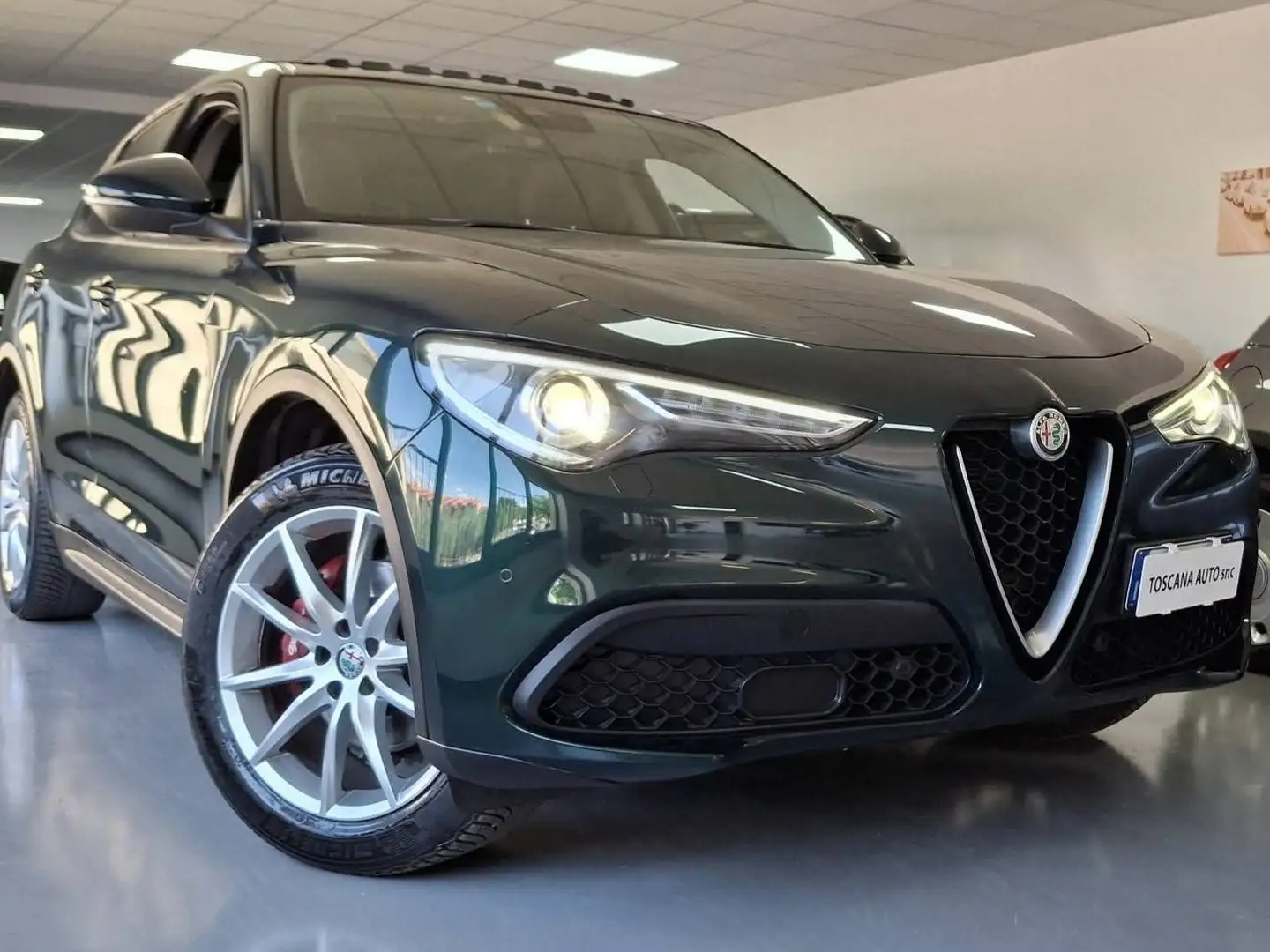 Alfa Romeo Stelvio Stelvio 12-2019 210cv tetto panoramico apribile Vert - 2