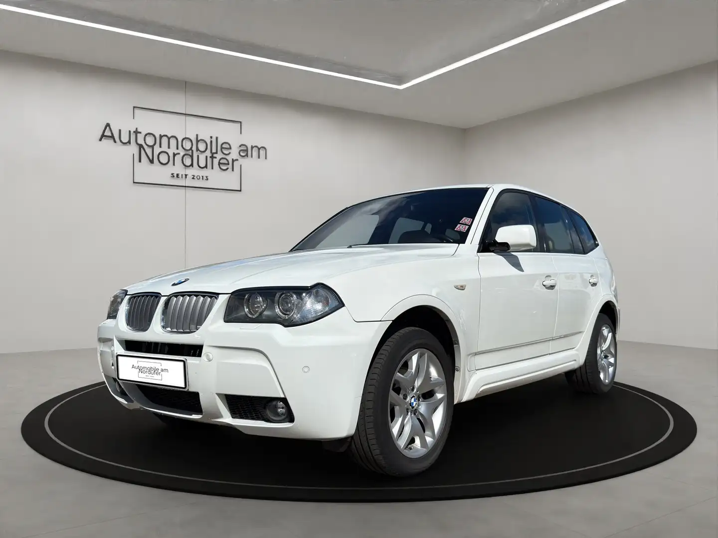 BMW X3 xDrive 30i Aut. M-Paket-Leder-Xenon-Navi-PDC-18Zol Weiß - 1