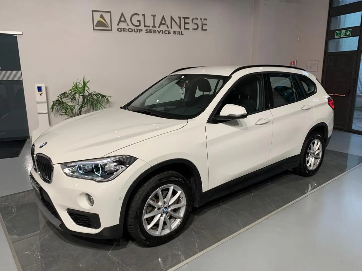BMW X1 sDrive18i Advantage Bianco - 1