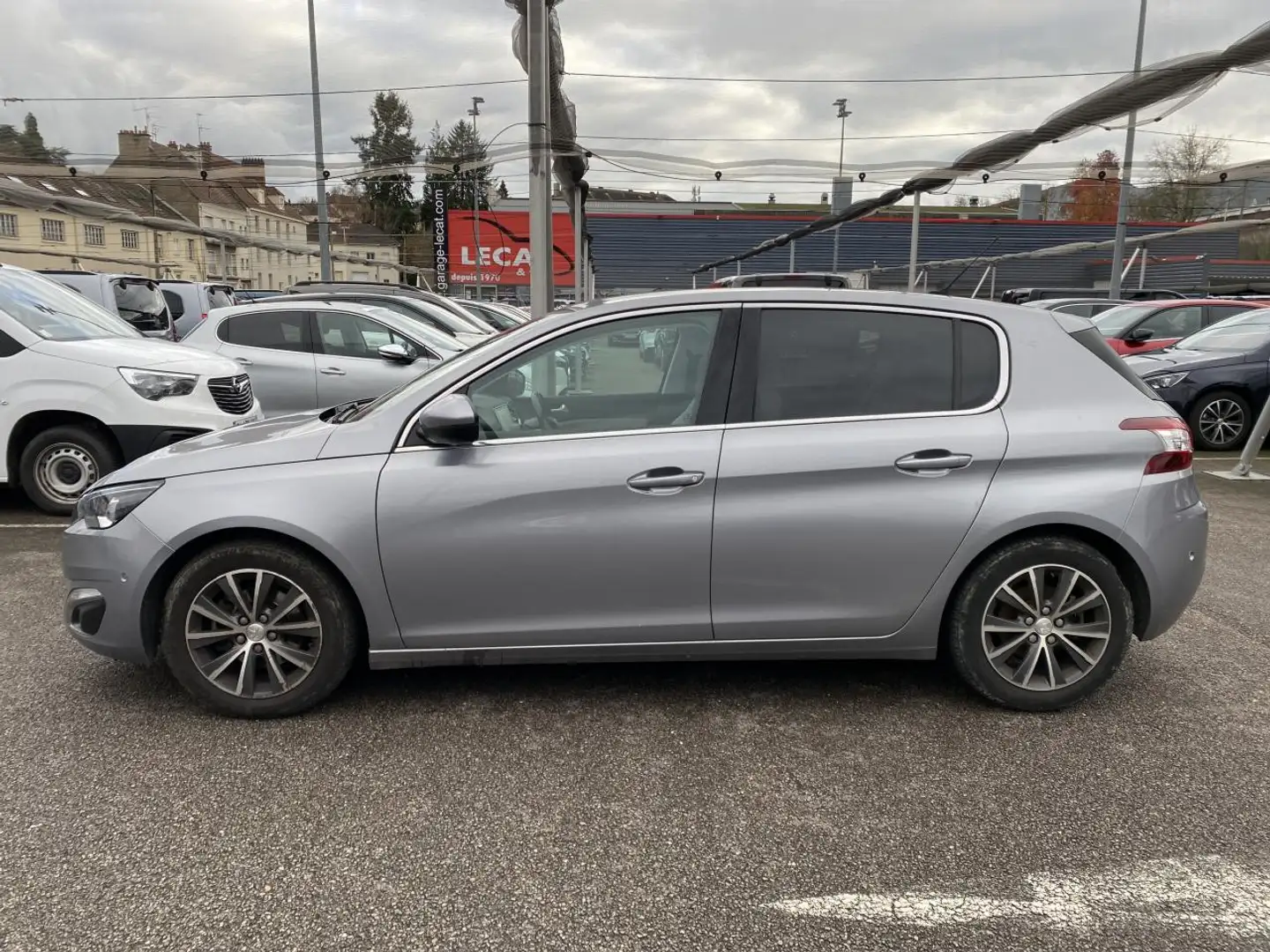 Peugeot 308 II 1.2 PureTech S\u0026S 130 EAT6 Allure Grijs - 2