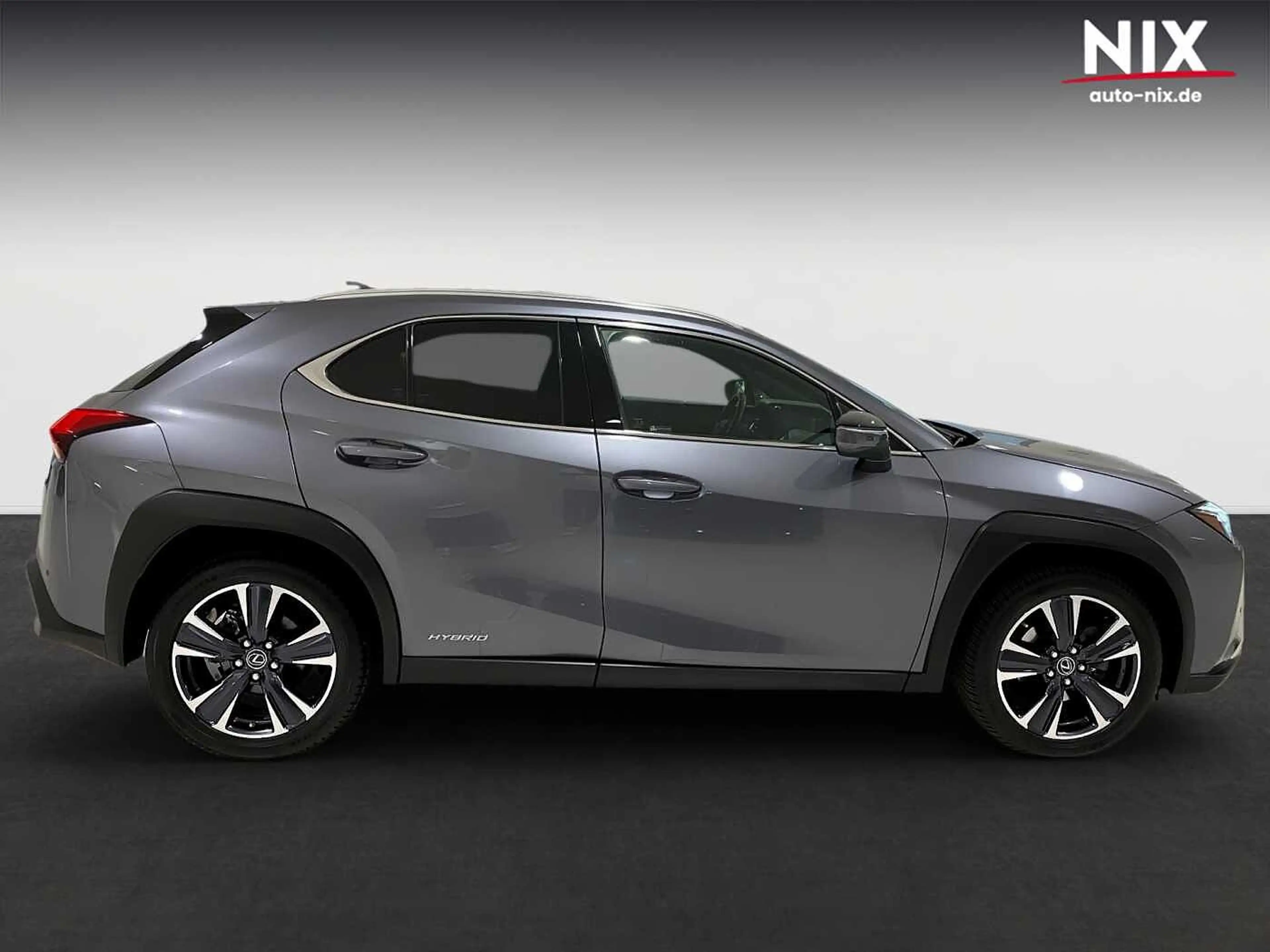 Lexus UX 250h 2.0 Hybrid Style Edition LED KAMERA — photo 3