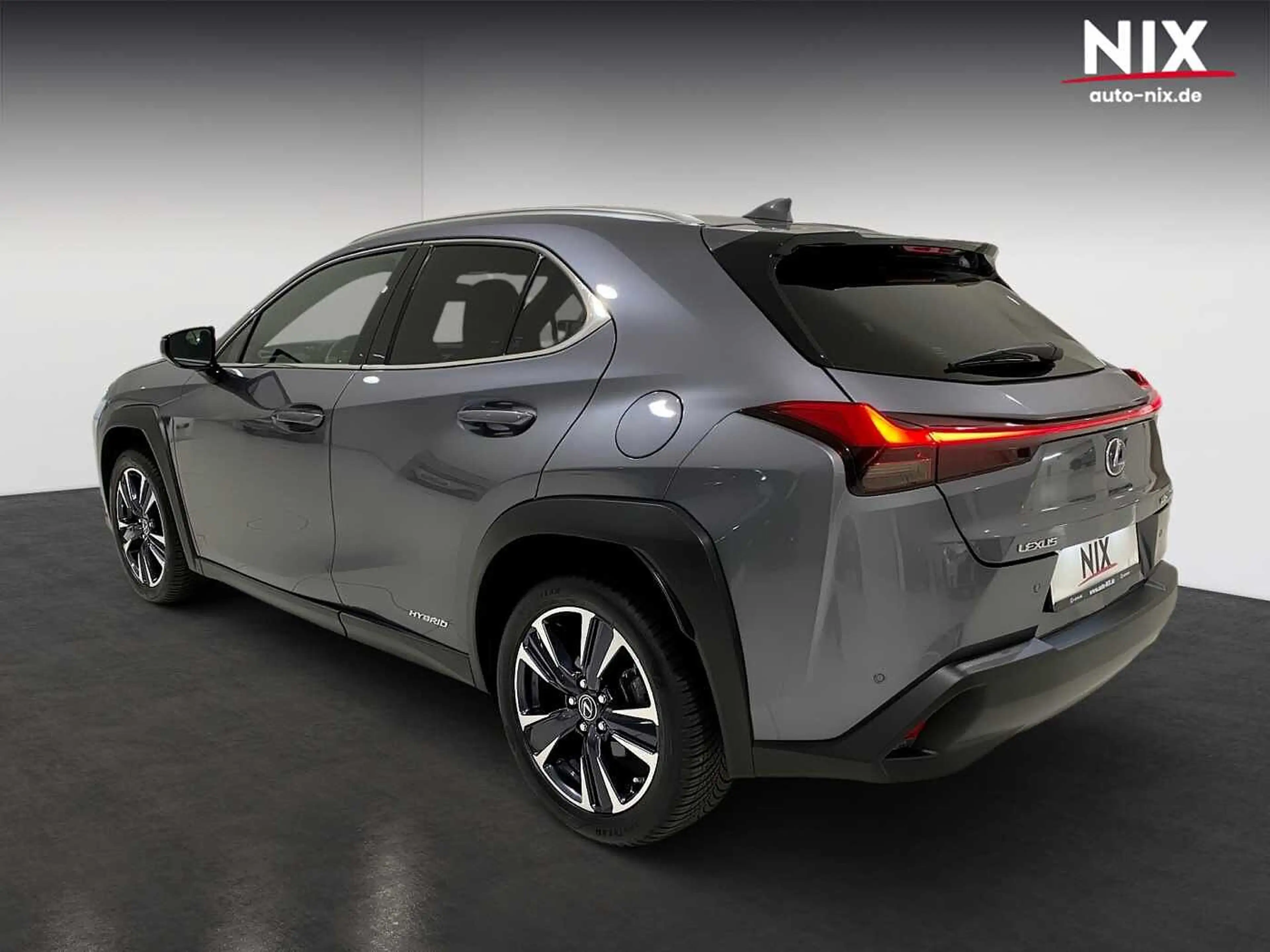 Lexus UX 250h 2.0 Hybrid Style Edition LED KAMERA — photo 5