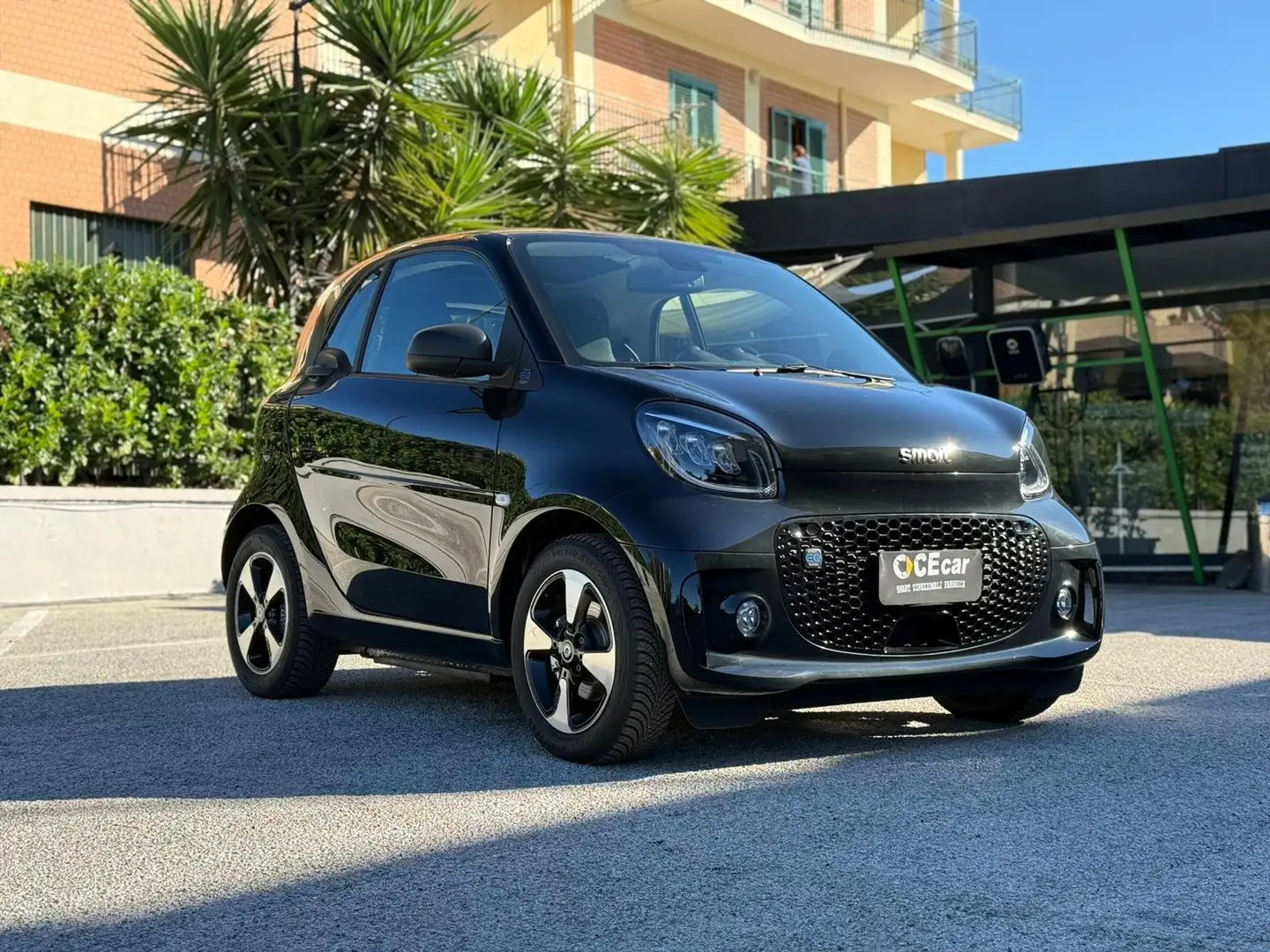 smart forTwo Fortwo eq Passion 22kW Noir - 1