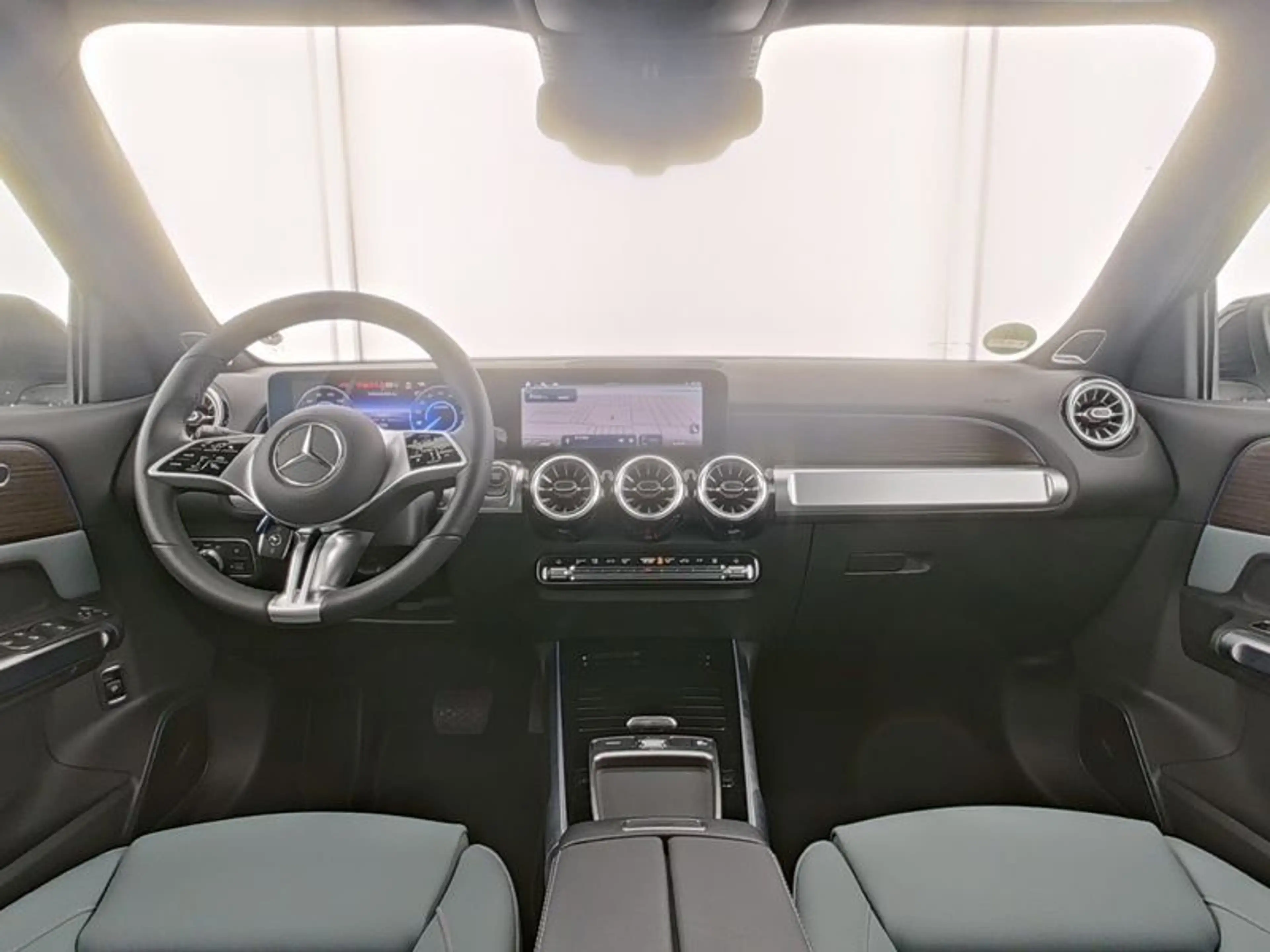 Mercedes-Benz EQB 300 4M PROGR-ADVA+ MEMORY FAP 360° BURMESTER — photo 8