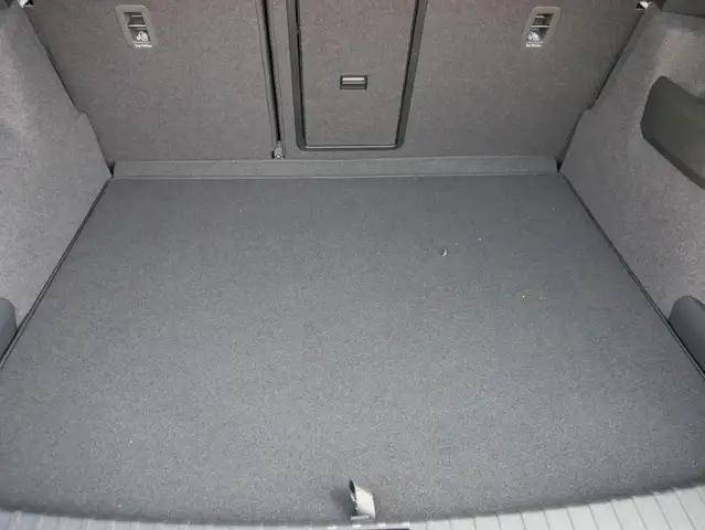 Skoda Karoq Sportline 2.0 TSI 4x4 DSG DSG*ACC*AHK-SCHWENKBA... Ansicht 6