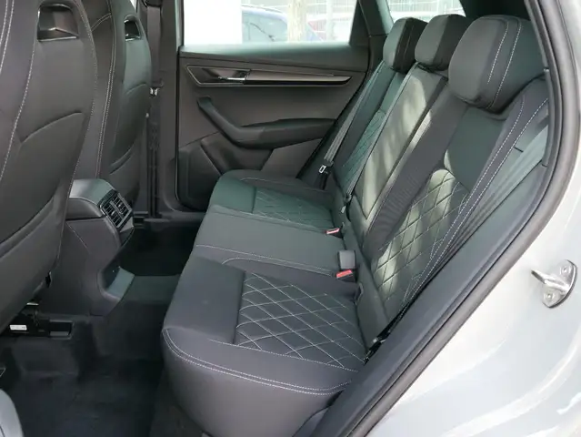 Skoda Karoq Sportline 2.0 TSI 4x4 DSG DSG*ACC*AHK-SCHWENKBA... Ansicht 7