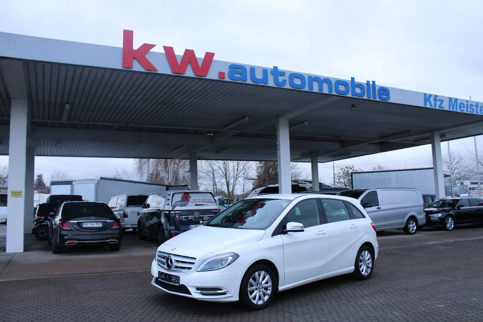 Mercedes-Benz B 200 B,Klima, Shzg.,Bi-Xenon,Navi,PDC Weiß - 1