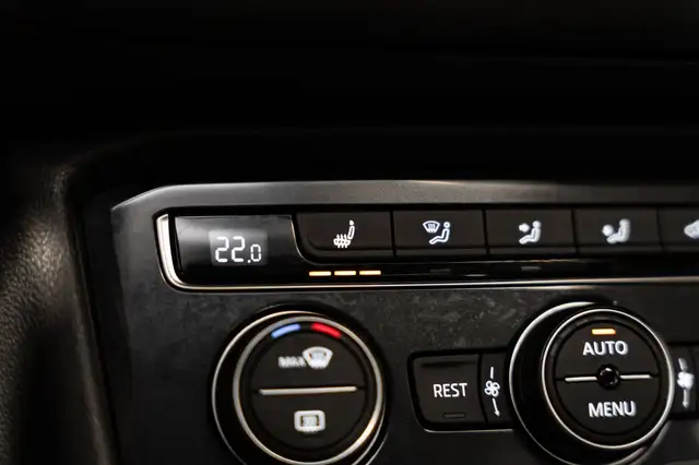 Volkswagen Tiguan view 30