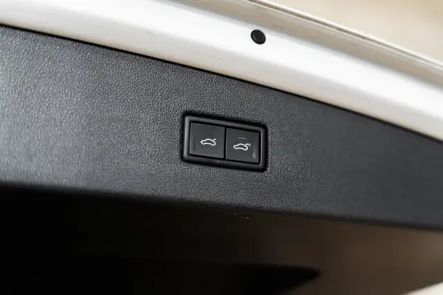 Volkswagen Tiguan view 17