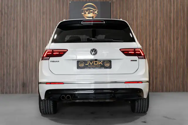 Volkswagen Tiguan view 10