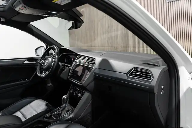 Volkswagen Tiguan view 15