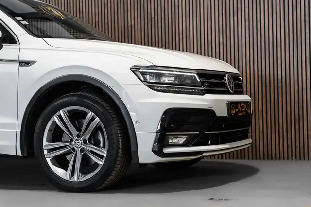 Volkswagen Tiguan view 8