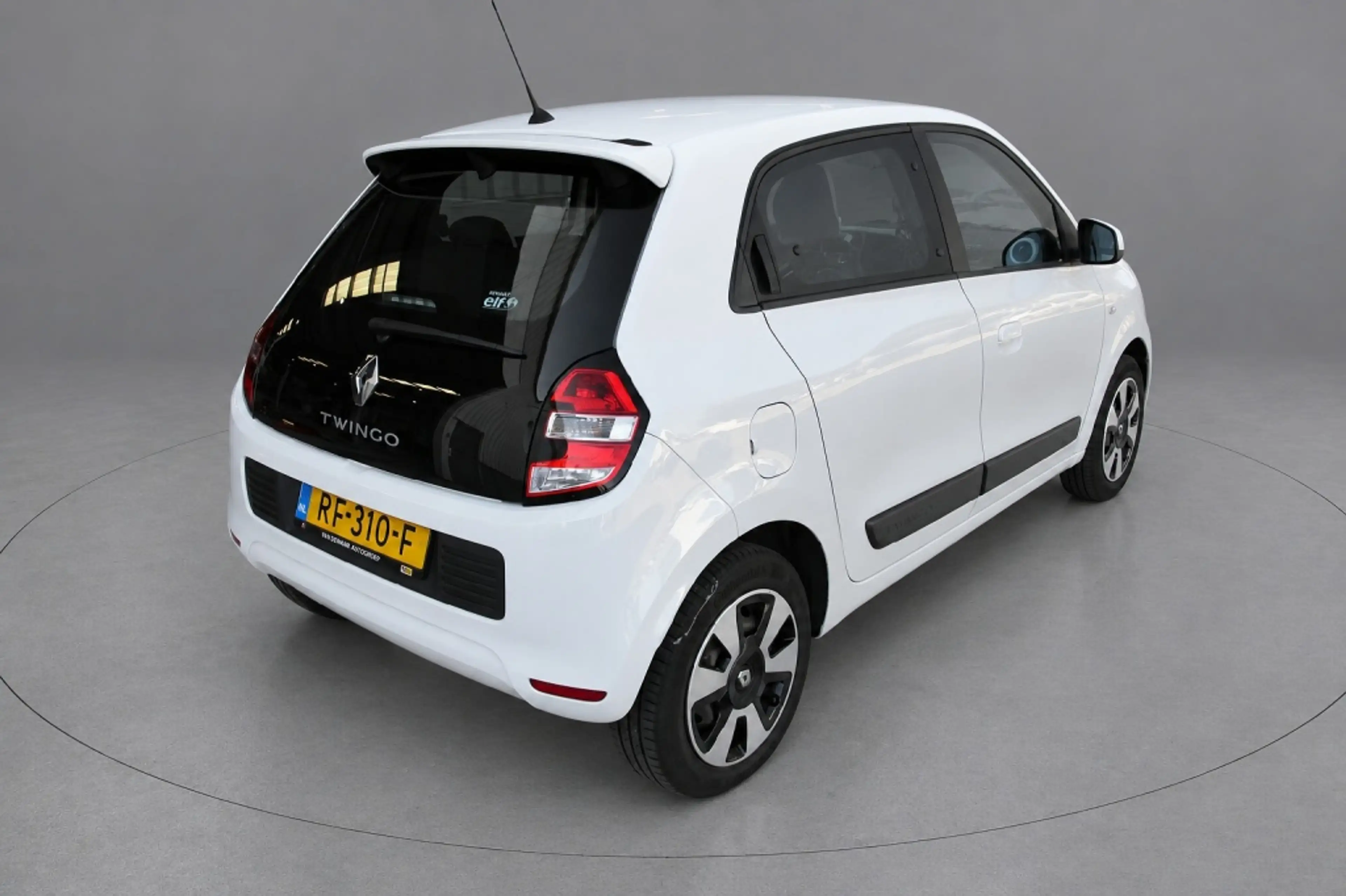 Renault Twingo 1.0 SCe Collection — photo 5