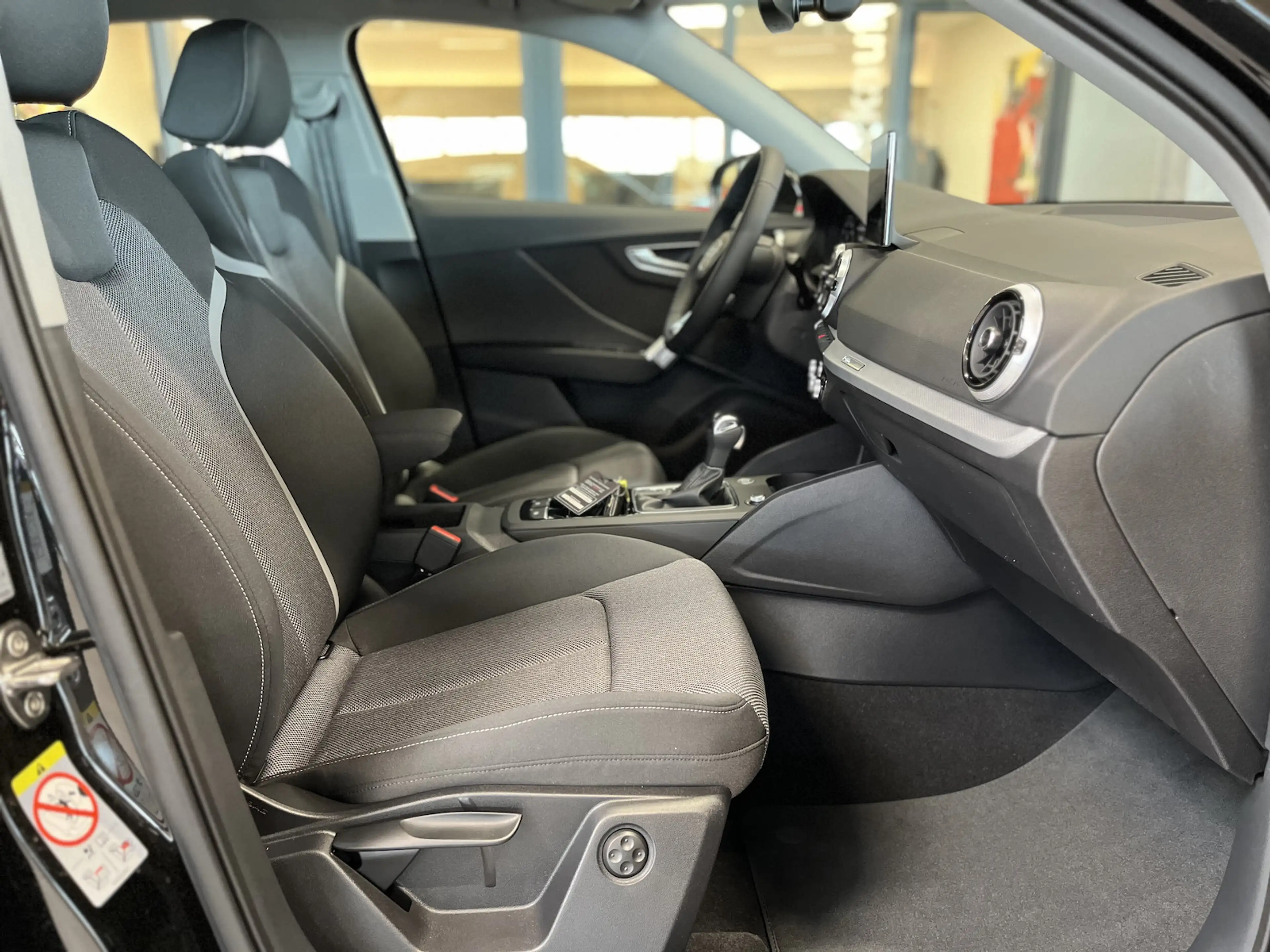 Audi Q2 35 TFSI S-line S-tronic Matrix Kamera — photo 6