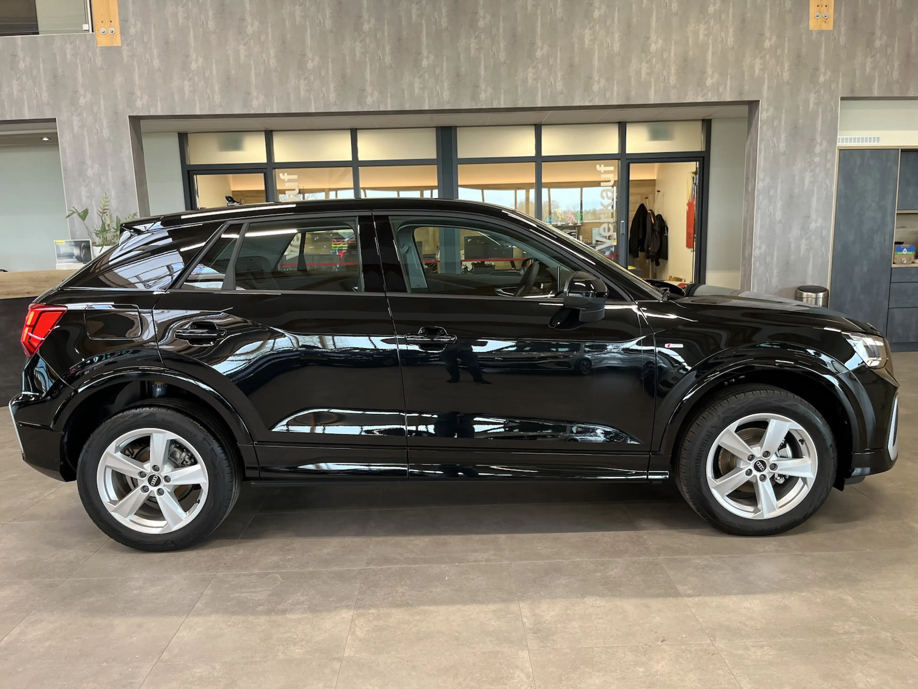 Audi Q2 35 TFSI S-line S-tronic Matrix Kamera — photo 2