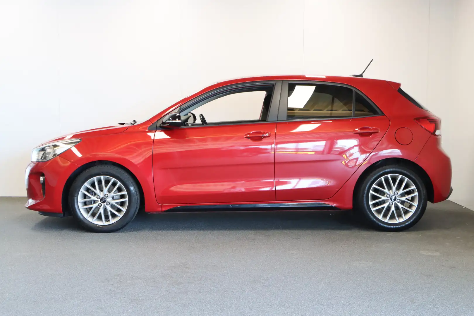 Kia Rio 1.0 TGDI First Edition Rood - 2