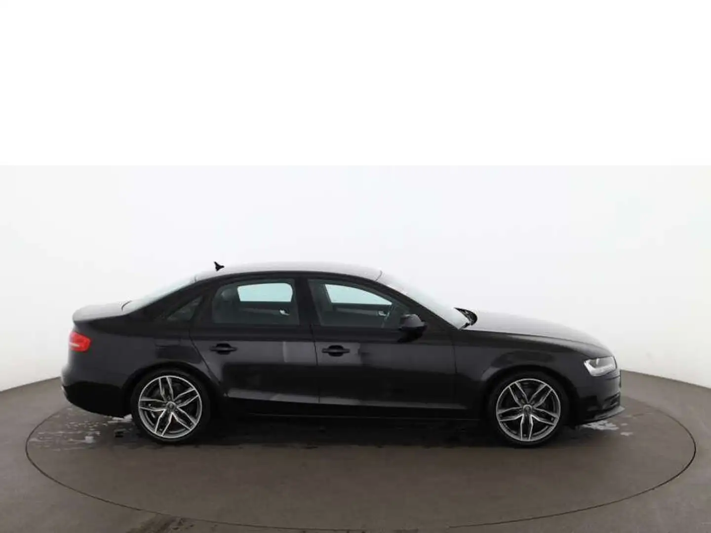 Audi A4 2.0 TDI quattro Attraction AHK NAVI SITZHZG Schwarz - 2