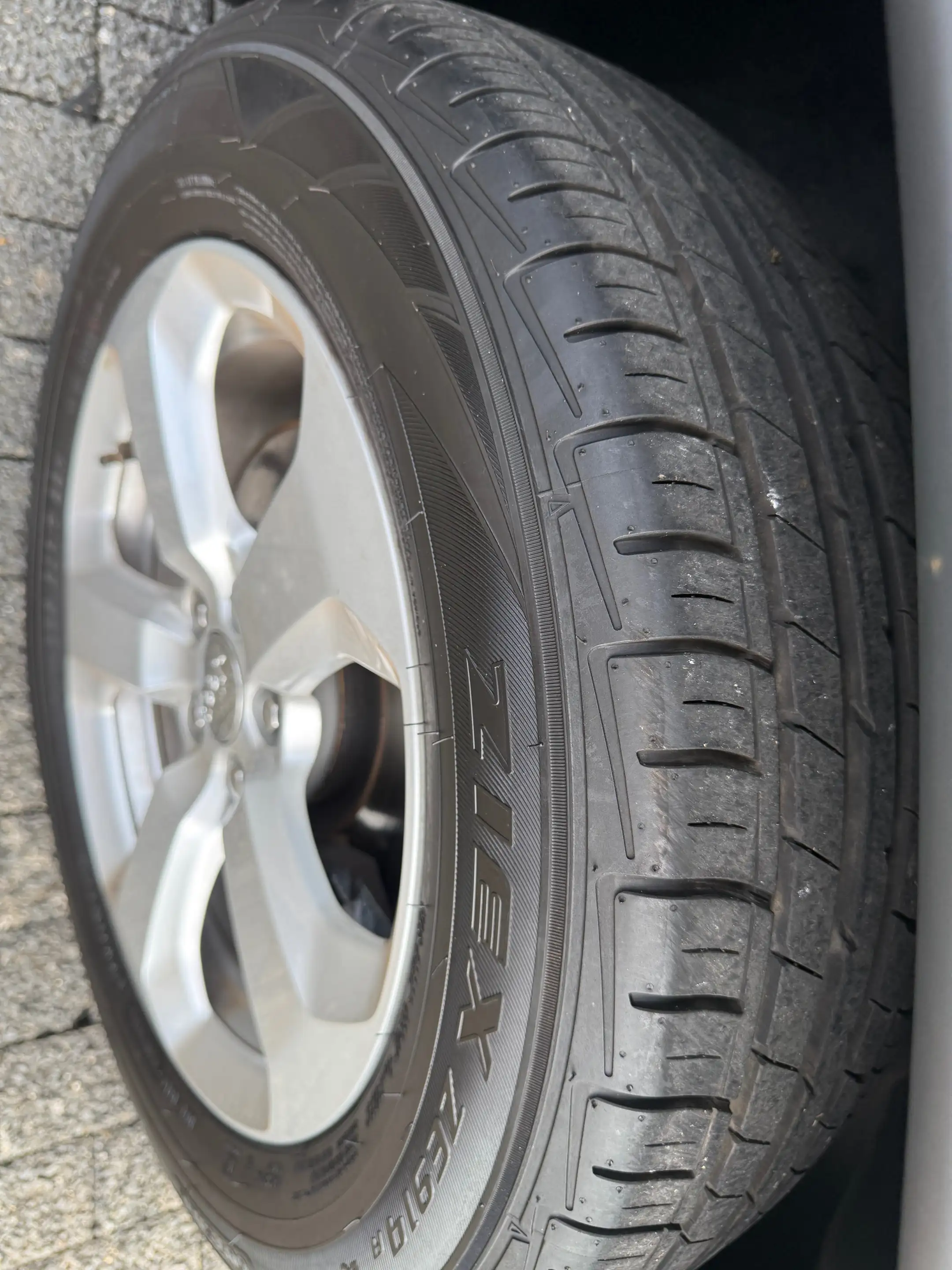 Jeep Compass Sport FWD EURO 6 NUR 49.700 KM! Anhängerkupplung Abnehmbar/ Spurhalteassistent — photo 13