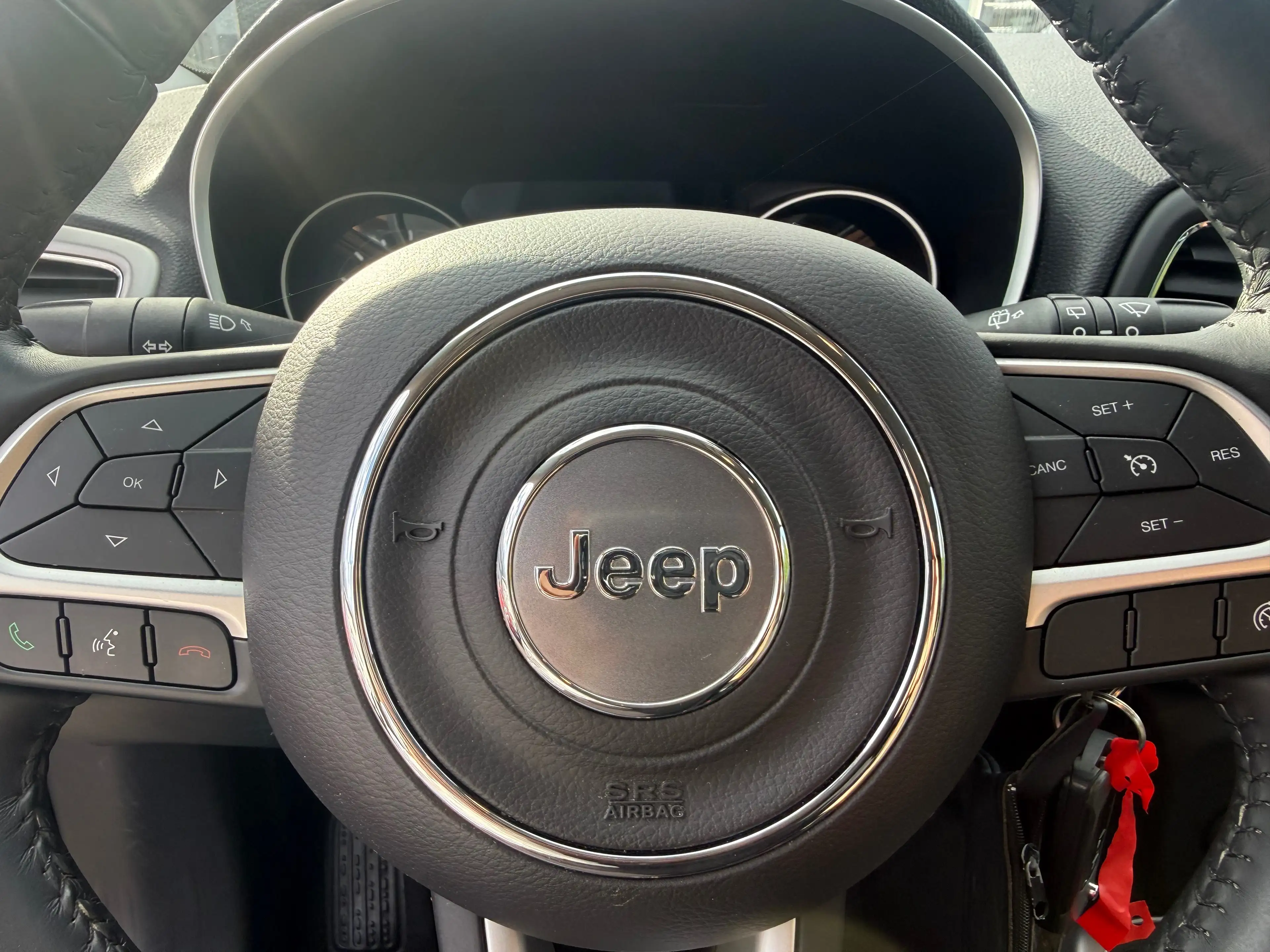 Jeep Compass Sport FWD EURO 6 NUR 49.700 KM! Anhängerkupplung Abnehmbar/ Spurhalteassistent — photo 9