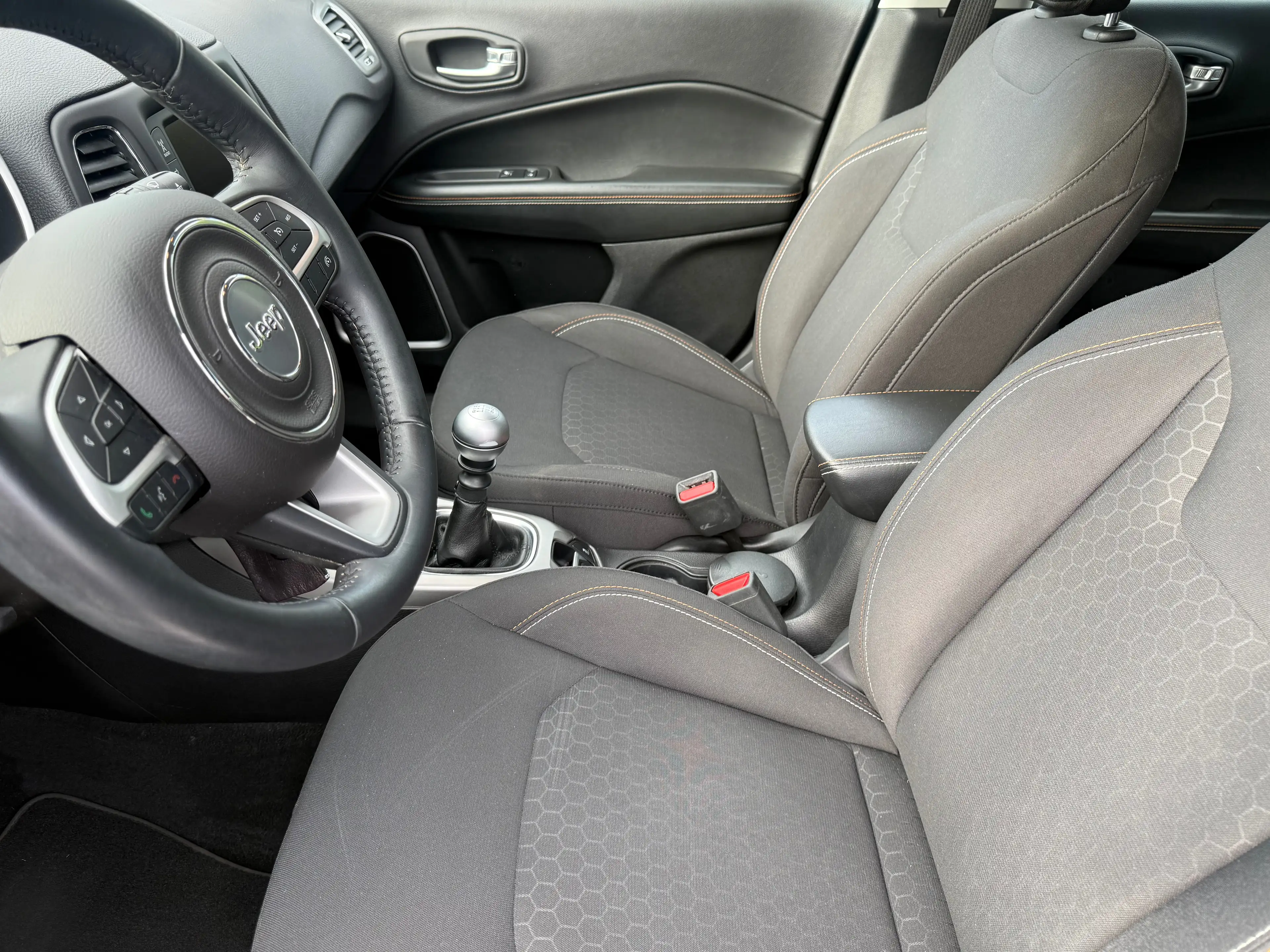 Jeep Compass Sport FWD EURO 6 NUR 49.700 KM! Anhängerkupplung Abnehmbar/ Spurhalteassistent — photo 6