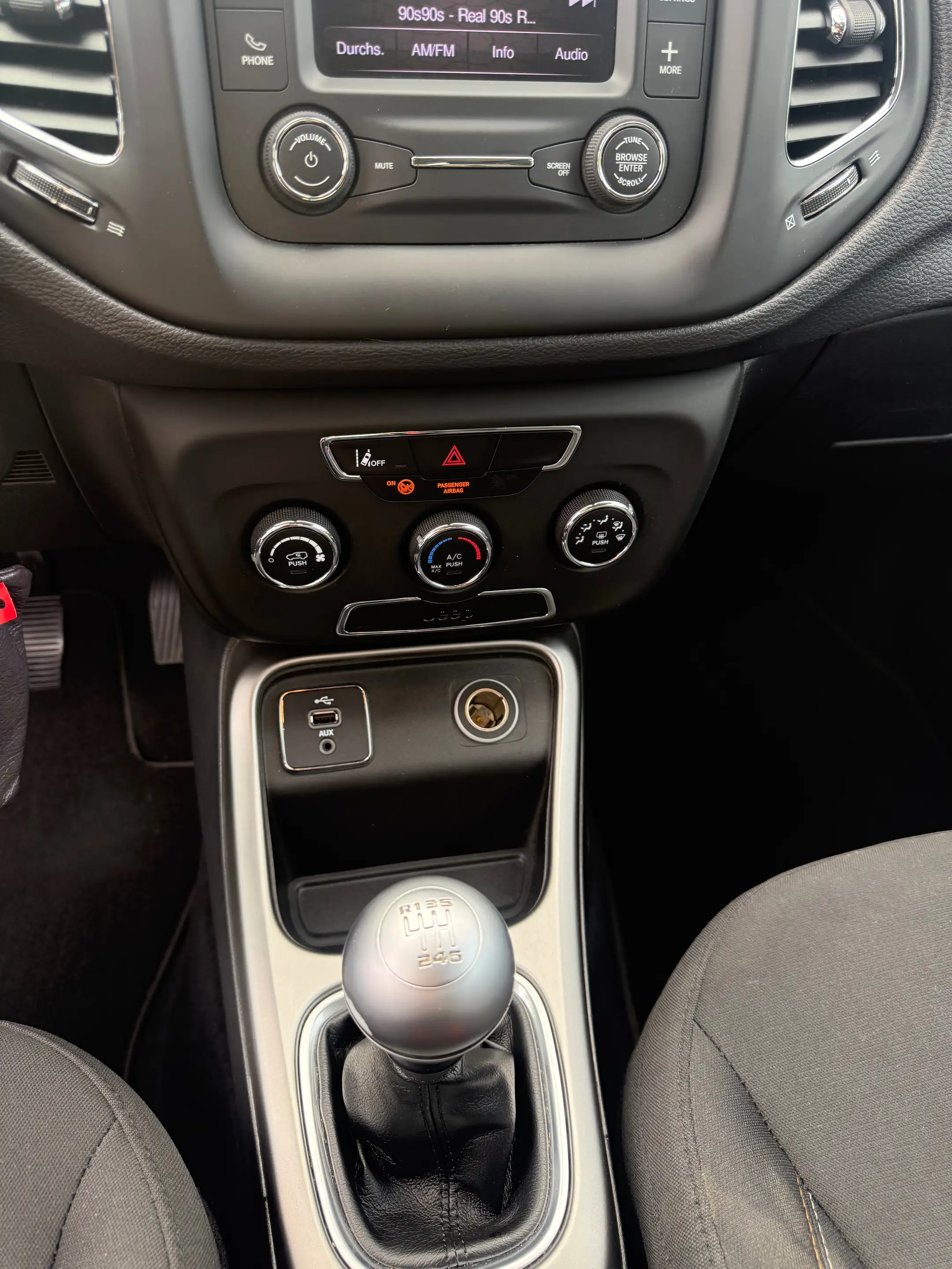 Jeep Compass Sport FWD EURO 6 NUR 49.700 KM! Anhängerkupplung Abnehmbar/ Spurhalteassistent — photo 10