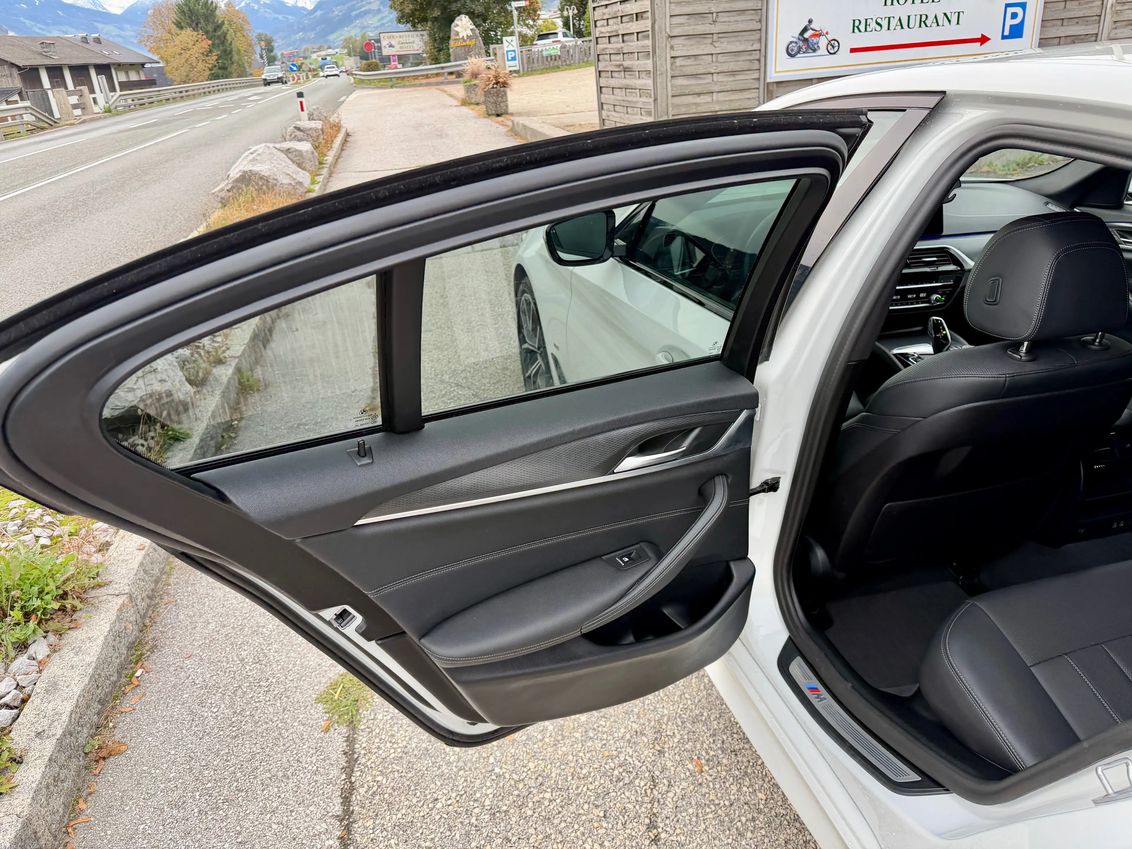 BMW 520 520 d xDrive M Sport 19zoll — photo 15